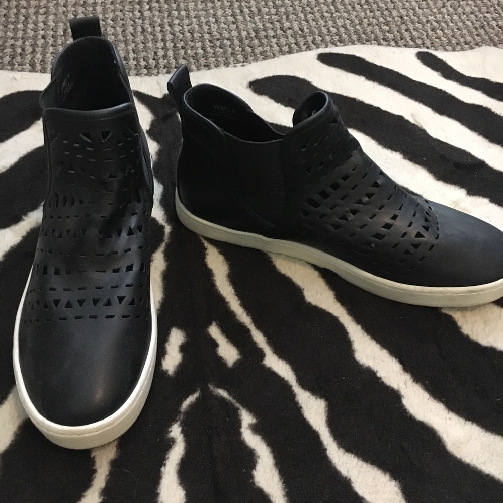 Black High-Top Sneaker